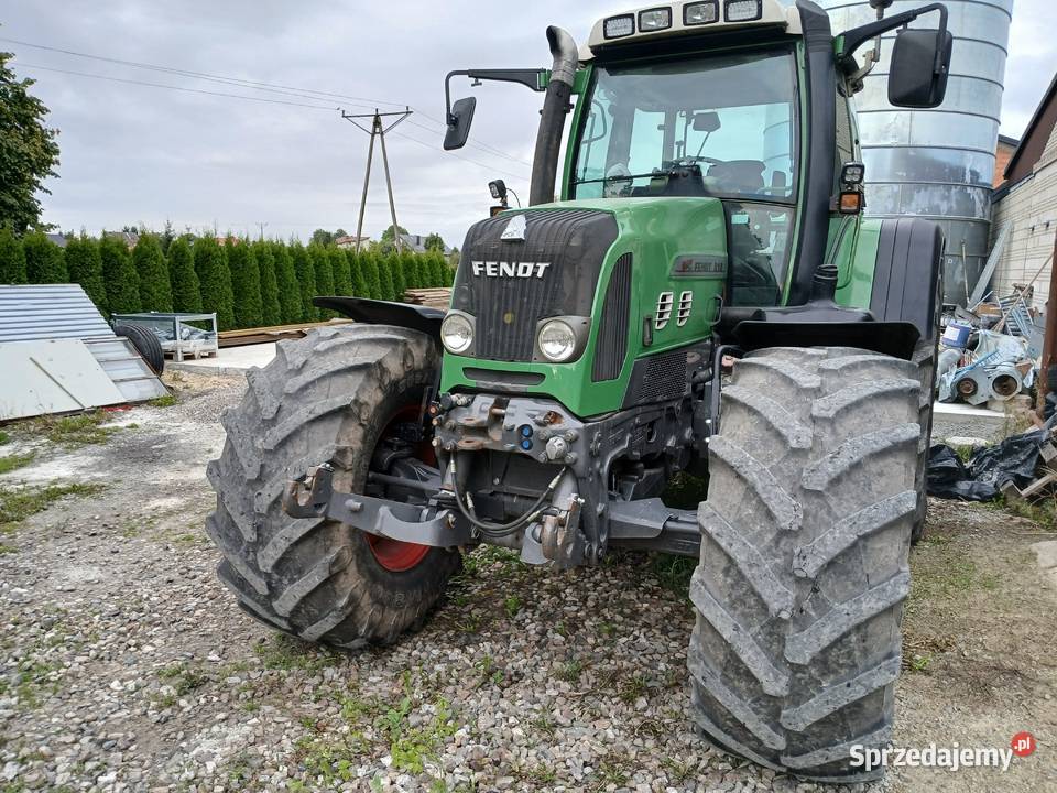 FENDT 818 VARIO tms Umowa kupna sprzedaży Kraśnik