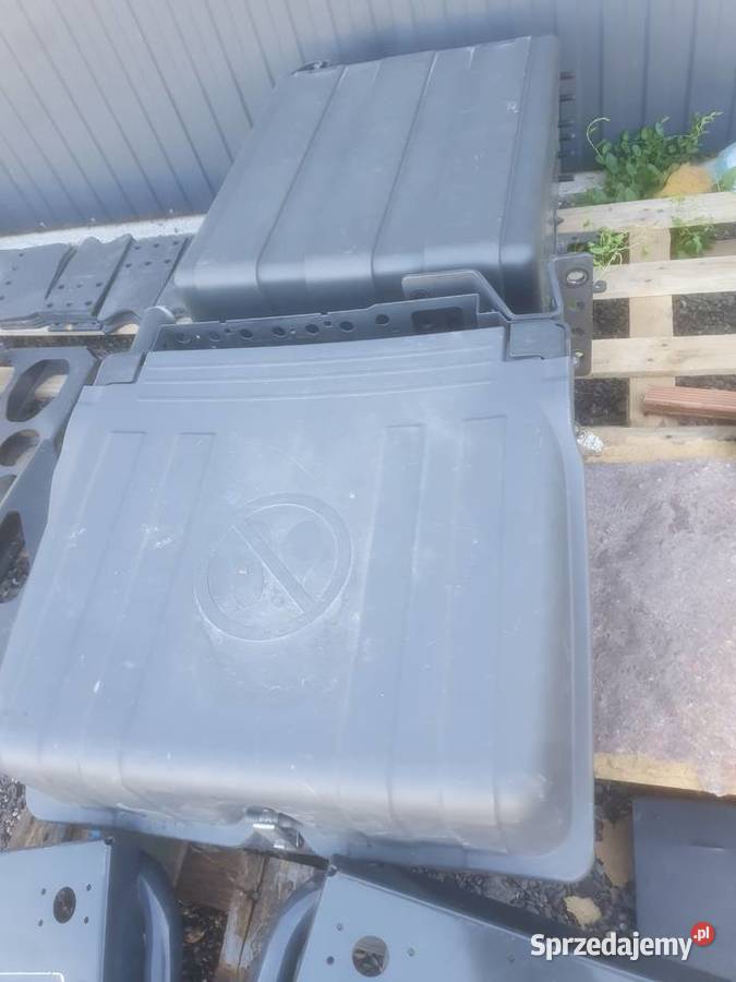 Skrzynka na akumulator MAN TGL Mercedes Volvo Górno