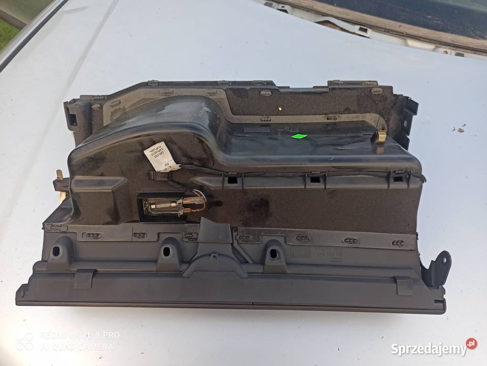 Schowek audi A3 8l osobowe