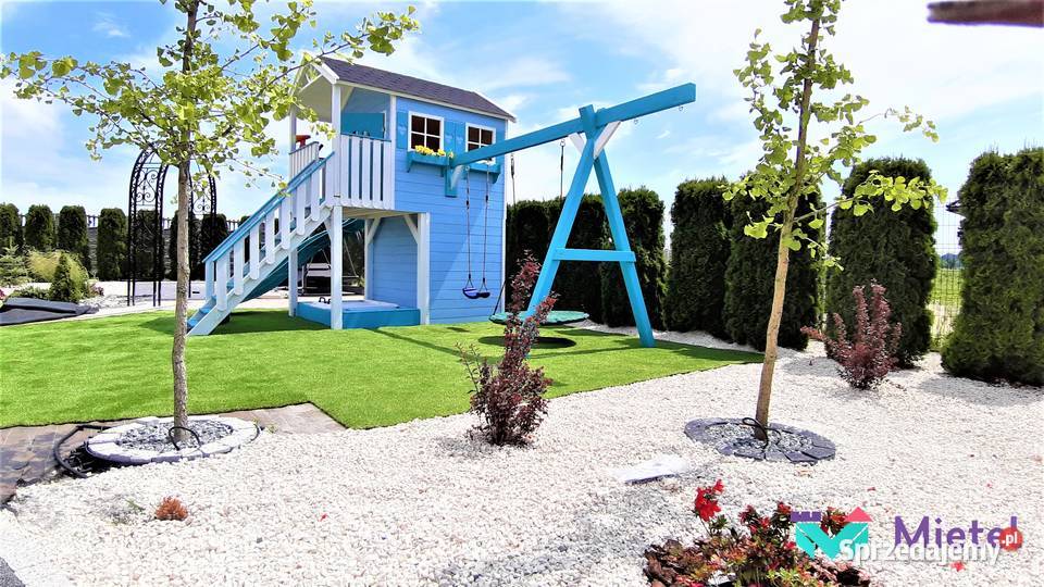 Plac zabaw z garażem i piaskownicą domek pełny Stopnica