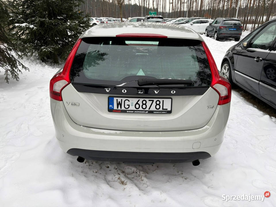 Volvo V60 T4 180 Podgrzewane fotele Hak odpinany Lipówki