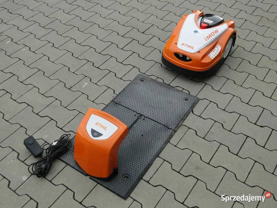 Robot koszący STIHL RMI422 zestaw stacja Łętownia