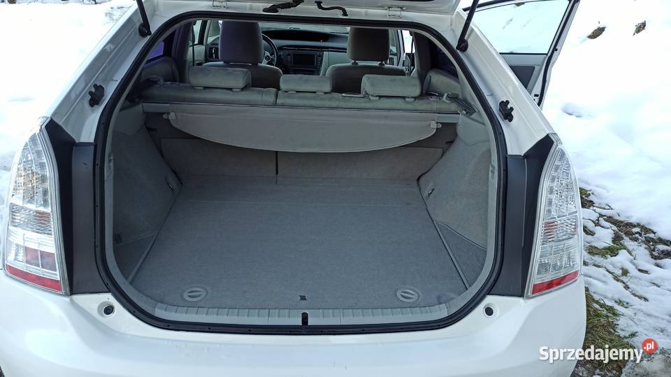 Toyota Prius 3 2010r Hatchback Toyota Tymbark