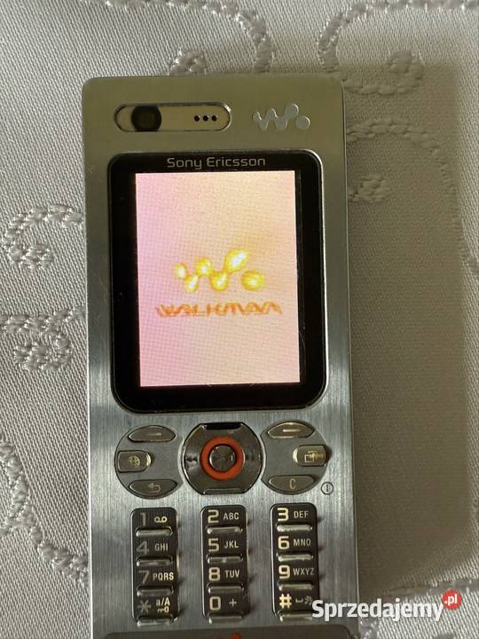 Sony Ericsson W880i Walkman telefon retro z