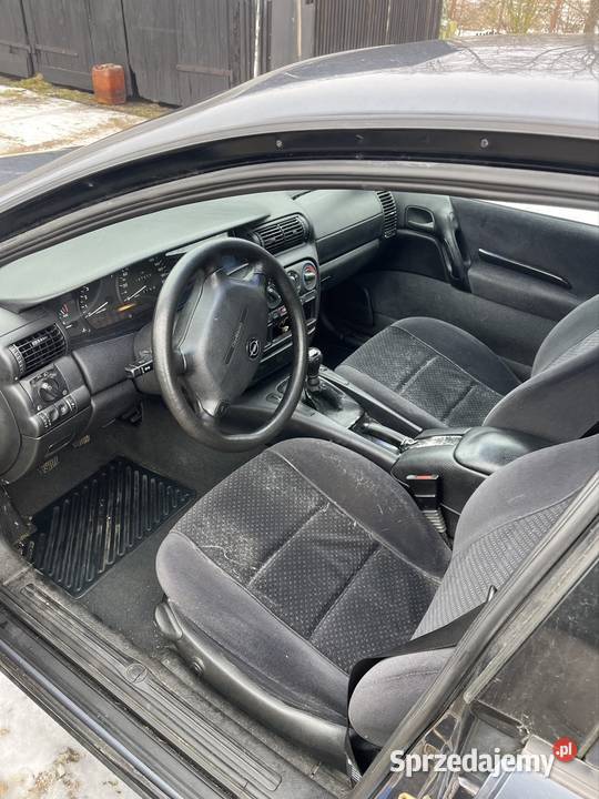Opel Omega 20 Benzyna 160 KLIMA Niemcy 4/5 Uniejowice