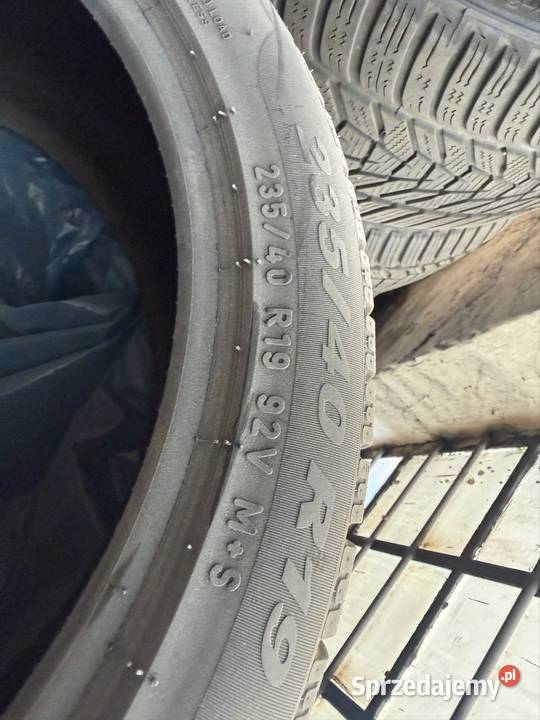 Opona zimowa Pirelli Sottozero Winter 240seria