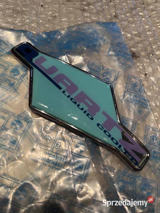 Emblemat Naklejka Quartz V387 Piaggio