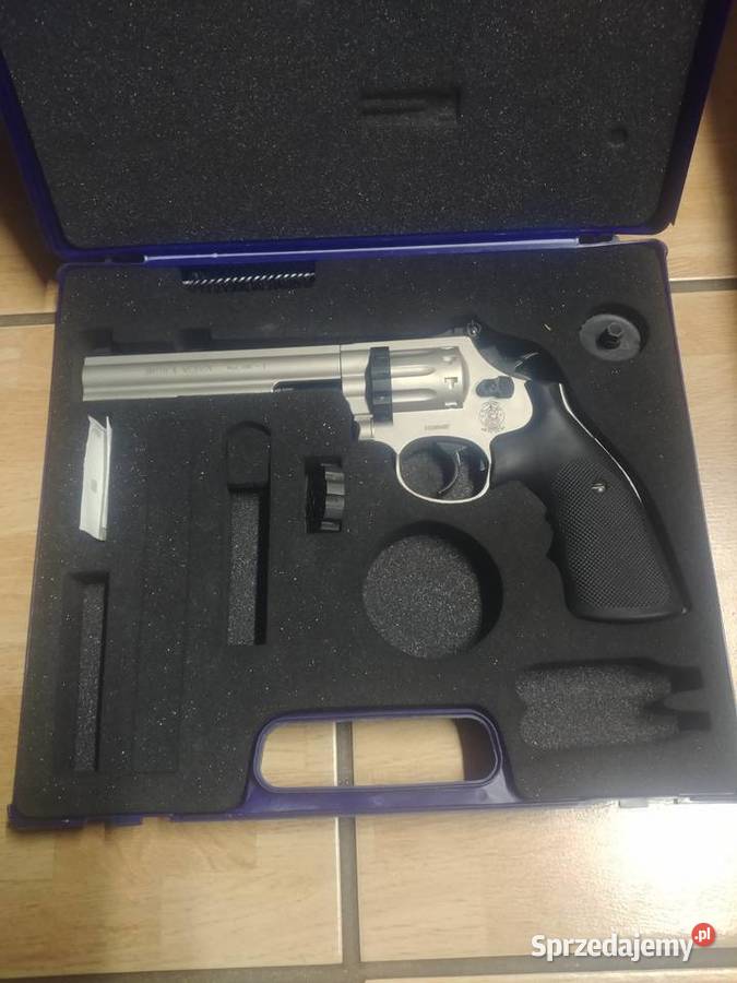 Wiatrówka na co2 Woźniki