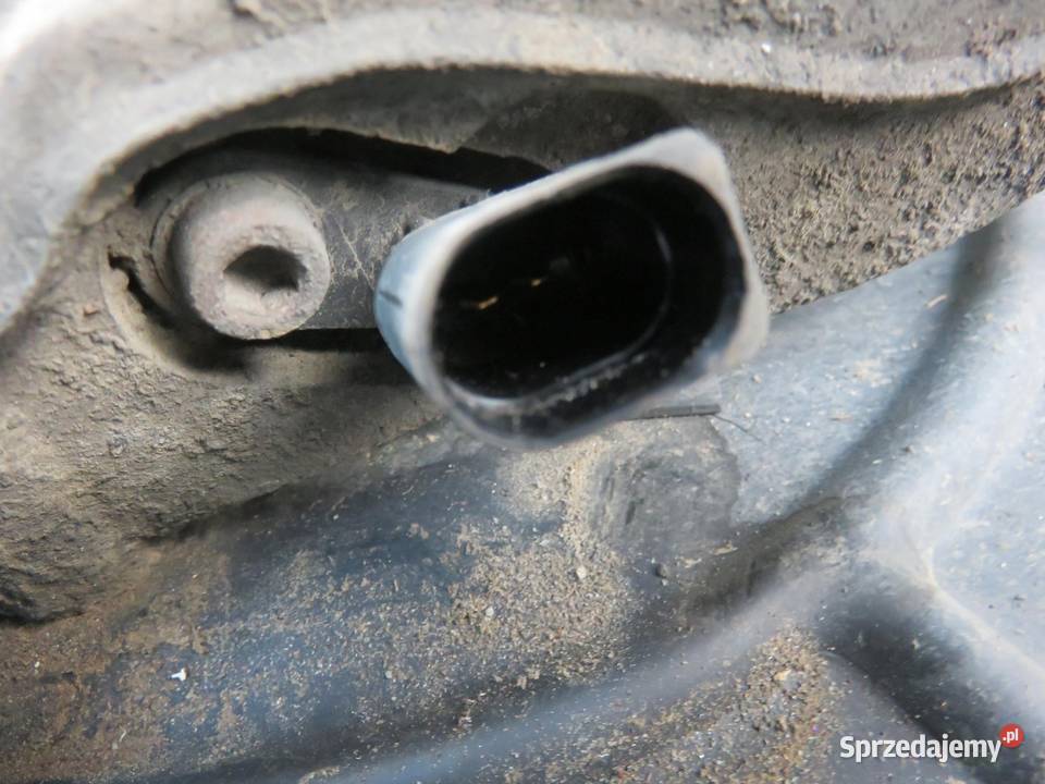 ZWROTNICA PRZEDNIA PRAWA VW PASSAT CC 20 TDI osobowe