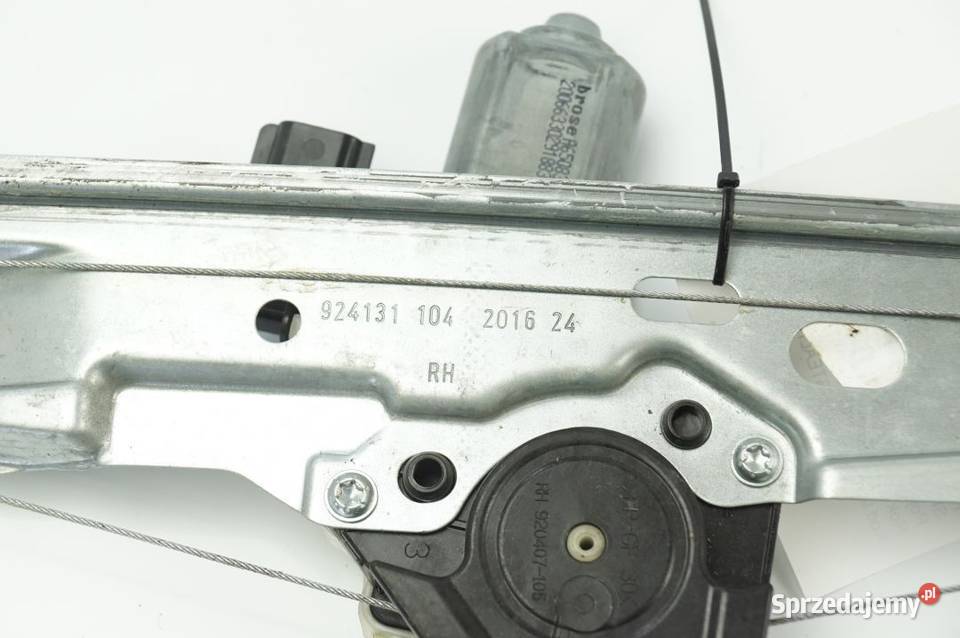 BM51A27000BE FOCUS ST SILNICZEK SZYBY PT