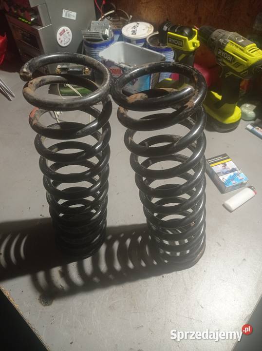 Sprężyny tył e34 sedan Parczew