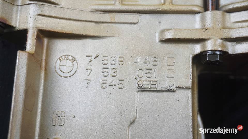 BMW X5 E70 48 08r 355 N62B48 pompa oleju 7539446 Suków