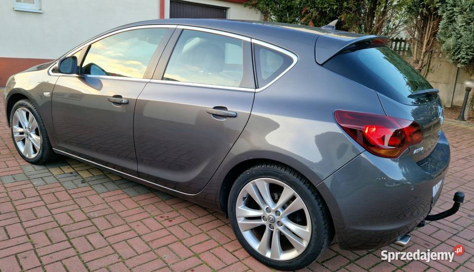 Cosmo 14 turbo Navi pdc przód i tył alufelgi 1400cm3 Końskie