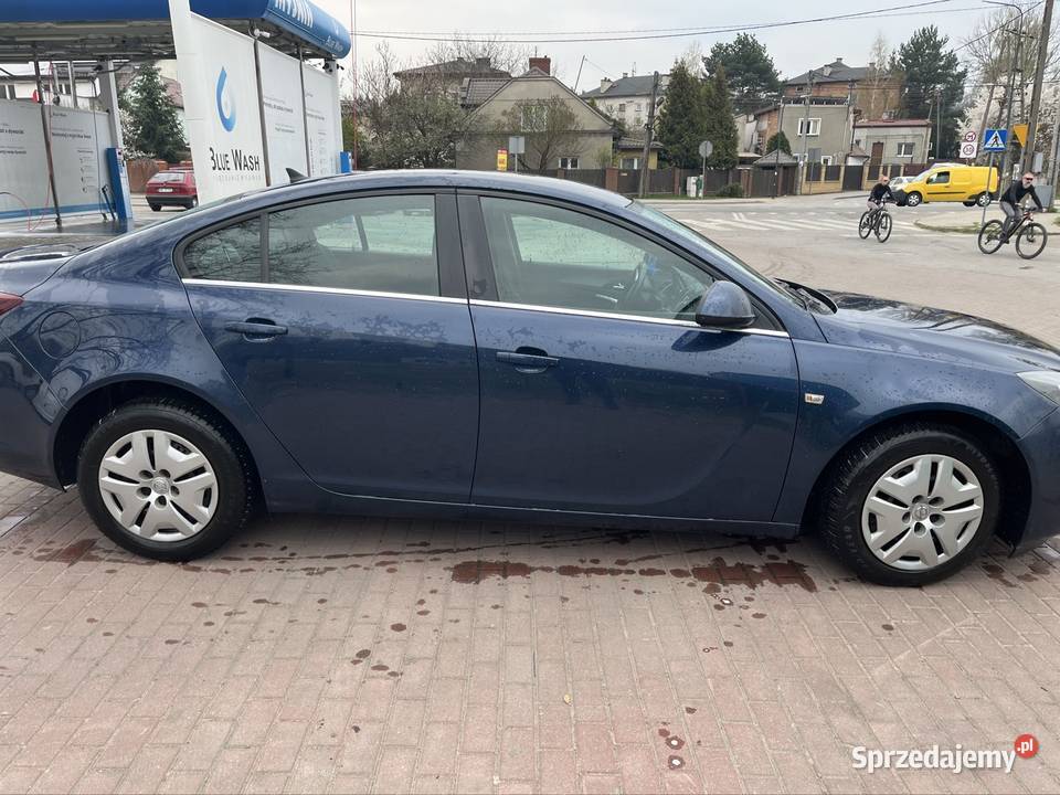 Sprzedam Opel insignia 14 turbo benzyna welurowa tapicerka Marki sprzedam