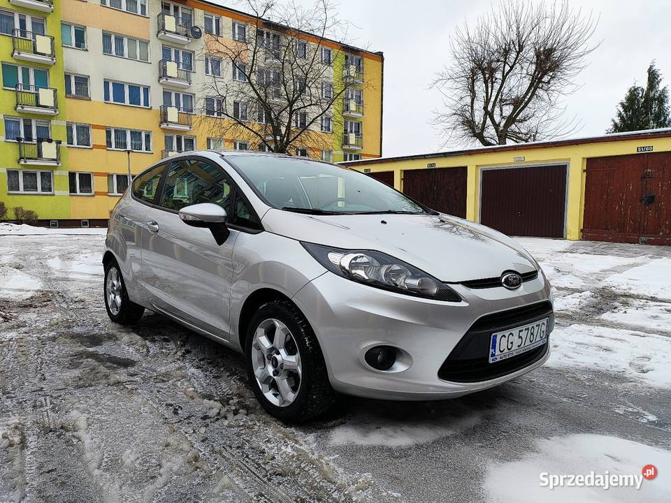 Ford Fiesta 14 benzyna 100 z polskiego salonu I autoalarm Grudziądz