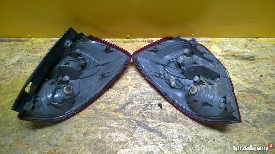 Subaru legacy outback 2003 2005 lift lampa tył