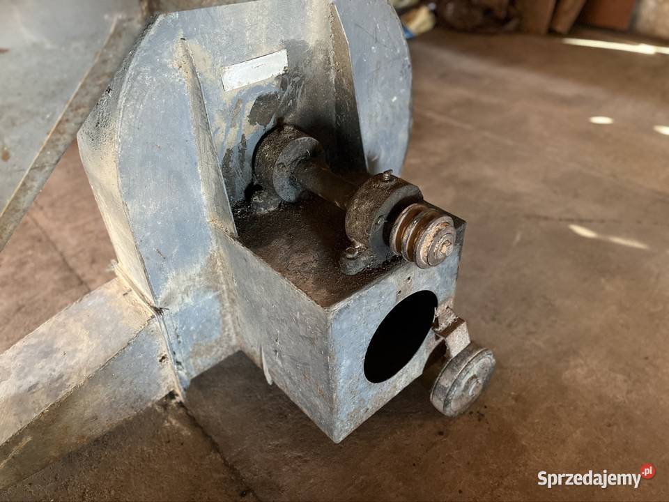 Dmuchawa do zboża z silnikiem