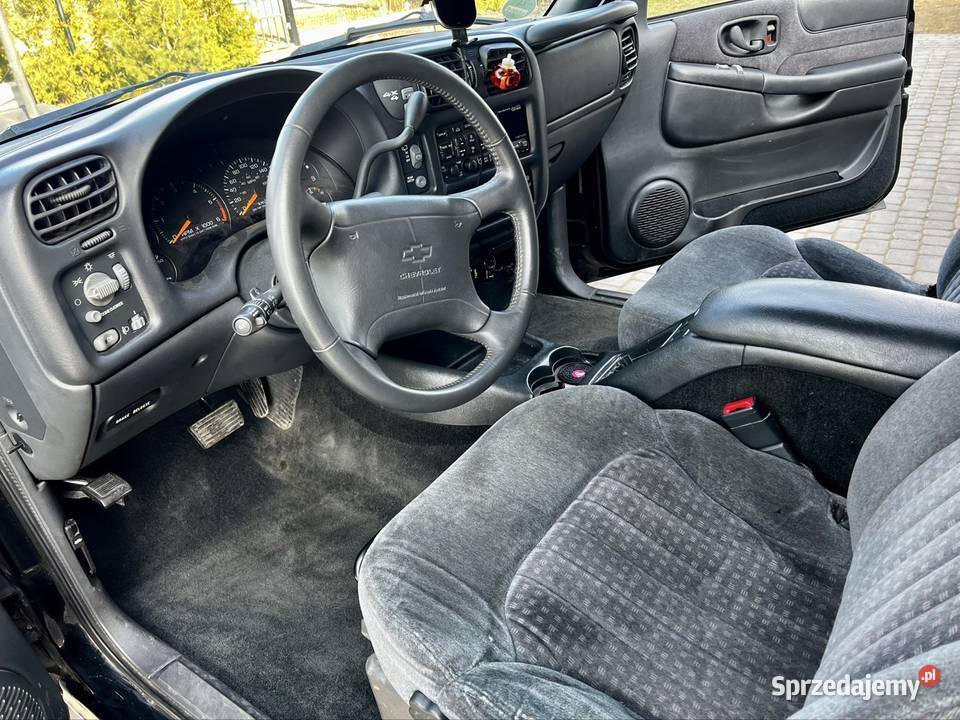 Piękny Blazer niski przebieg autoalarm Gacnik