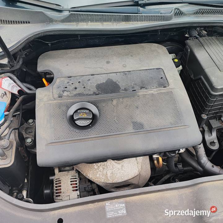 VW Golf 5 14 Benz czarny 3 drzwi czarny Zielona Góra sprzedam