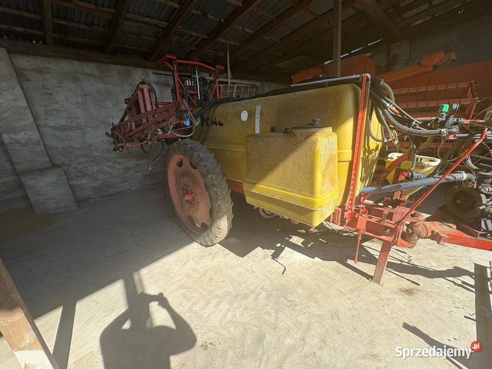 Opryskiwacz Ray 2500l 18 m Biała sprzedam