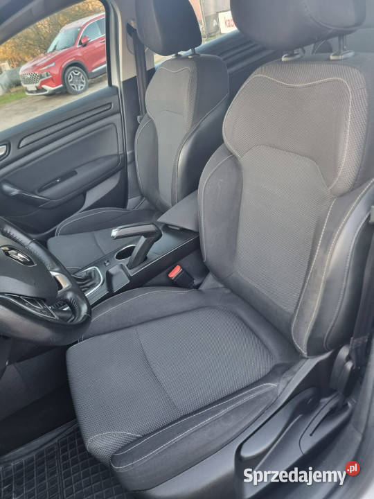 Renault Megane KlimatronikNaviPodgrzewane światła do jazdy dziennej