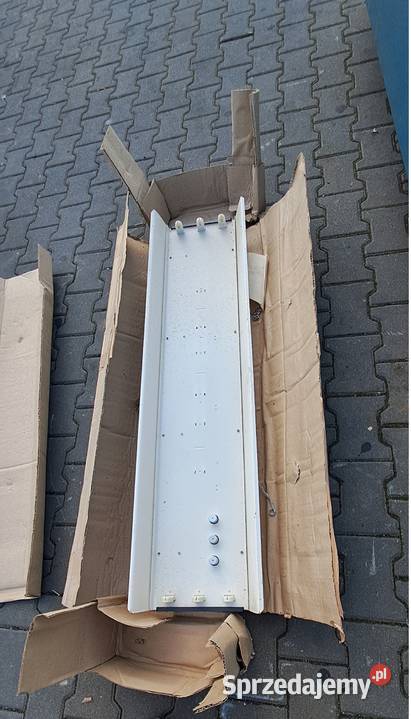 Lampa przemysłowa Famor