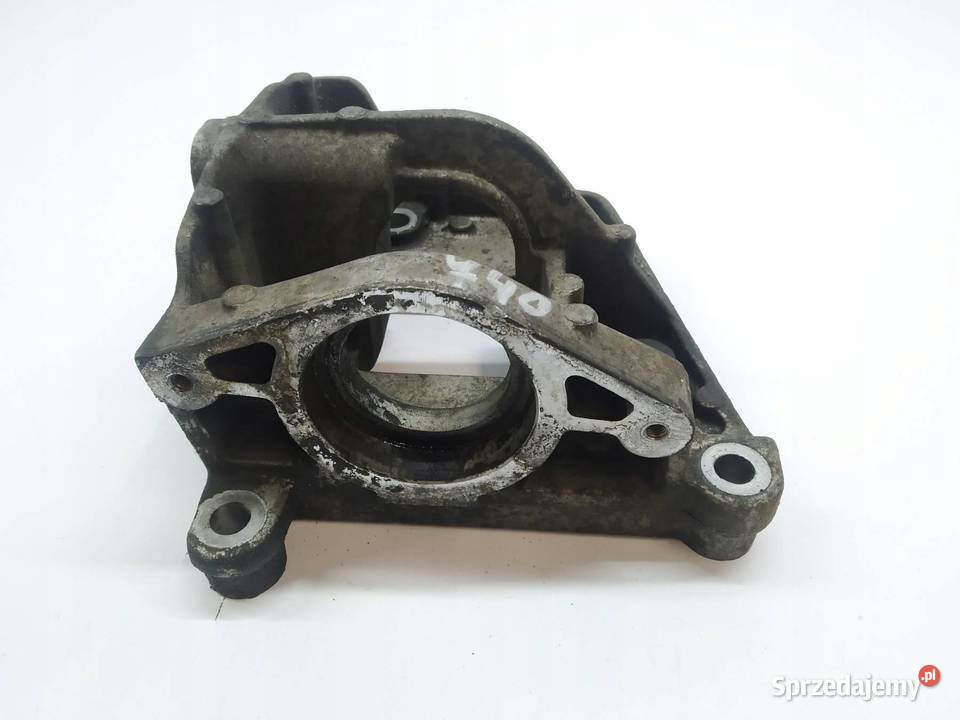 ŁAPA WSPORNIK 8200058524 35 V6 VQ35DE Renault