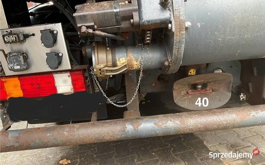 Przyczepa do sruty peletu paszy z wydmuchem Warszawa