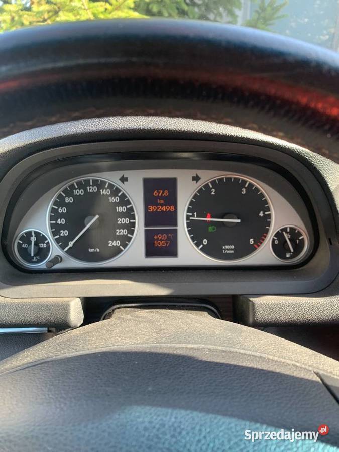 Sprzedam Mercedes Piwnice