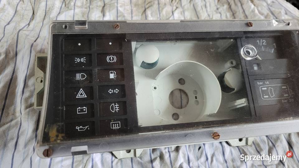 Nieużywana obudowa licznika Fiat 126p FL 8793 Rok produkcji 1987 Tuszynek Majoracki sprzedam