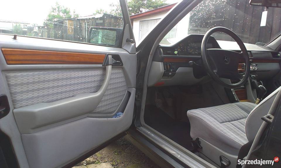 MERCEDES W124 30D Kombi Stary Gołębin