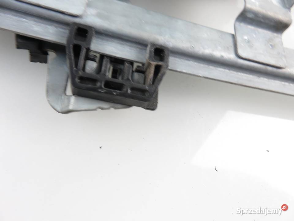 PODNOŚNIK SZYBY PRAWY PRZEDNI SKODA OCTAVIA I osobowe Mechanizmy opuszczania szyb