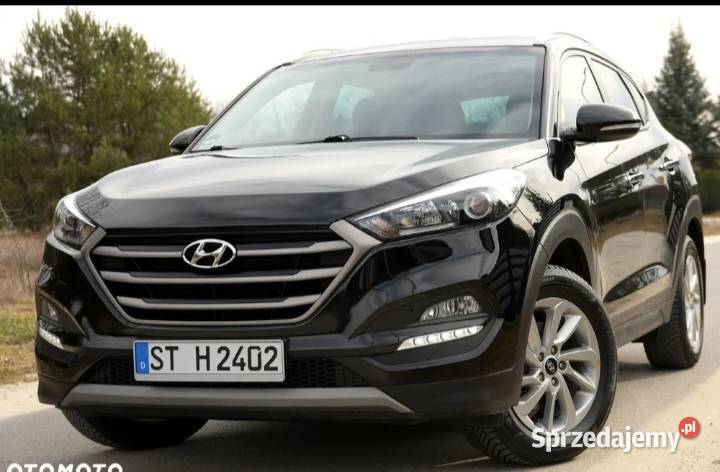 HYUNDAI TUCSON 16 Benzyna 132 Z Niemiec BOGATY podgrzewane fotele Kielce sprzedam
