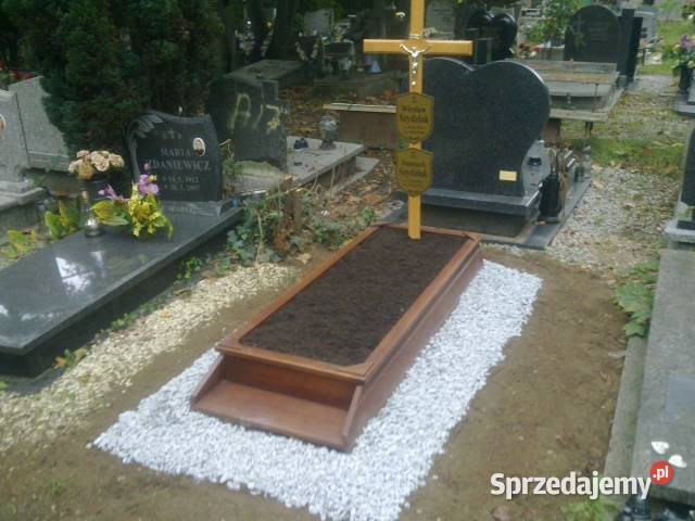 Nagrobki drewniany pomniki z drewna obramowania Wrocław
