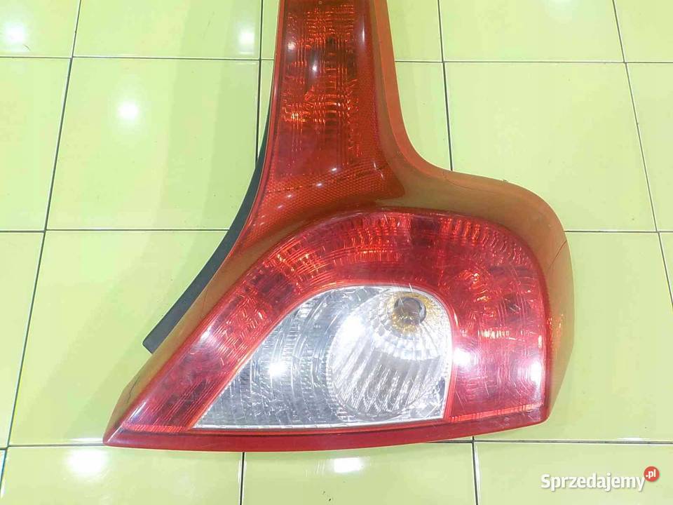 VOLVO C30 20 D 12r 3D lampa prawa tyl 31213914 osobowe Lampy tylne mazowieckie Suków