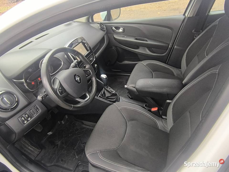 Salon Polska Renault Clio IV kombi 2018