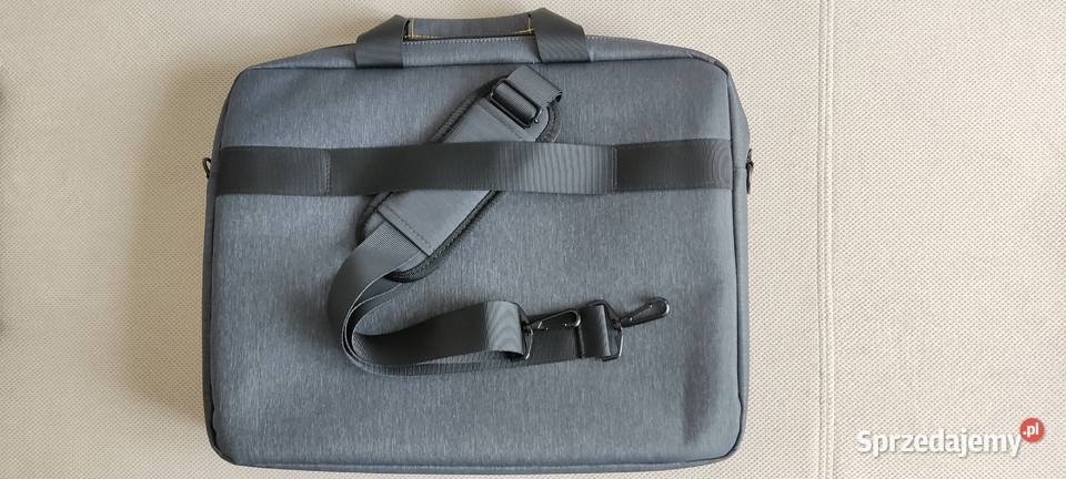 Laptop Acer Aspire E1572 z zasilaczem myszą i