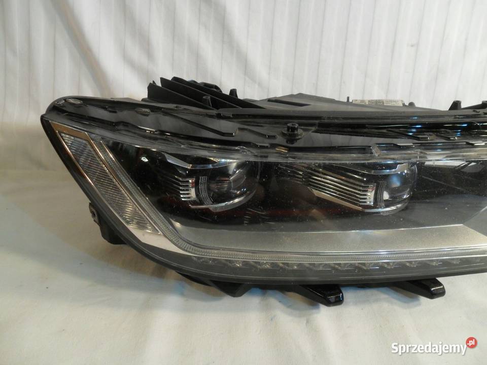Lampa Przednia Prawa VW Passat B8 Lampy przednie wielkopolskie
