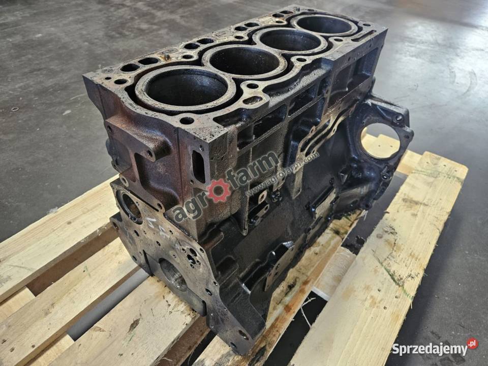 Blok silnika Massey Ferguson 5445 5455 5460 Byków
