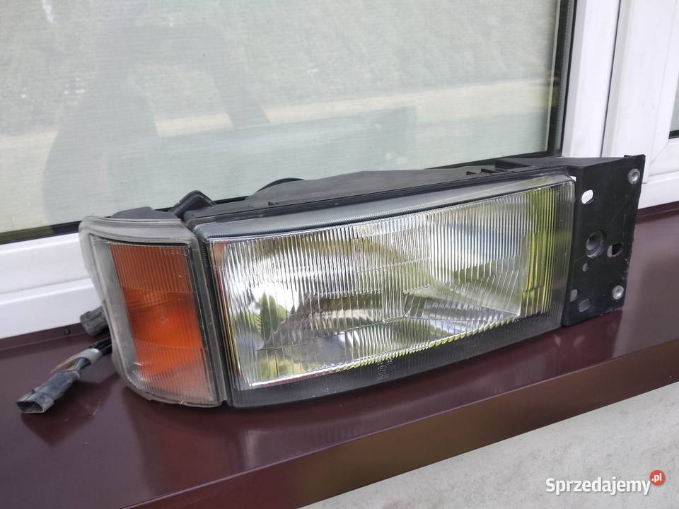 Iveco Eurocargo I 1 lampa przednia prawa Sieradz