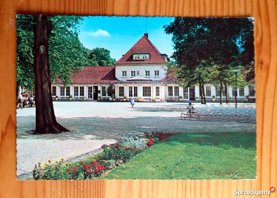 BAD HERSFELD WIDOK NA BUDYNEK UZDROWISKA W PARKU Piszczac
