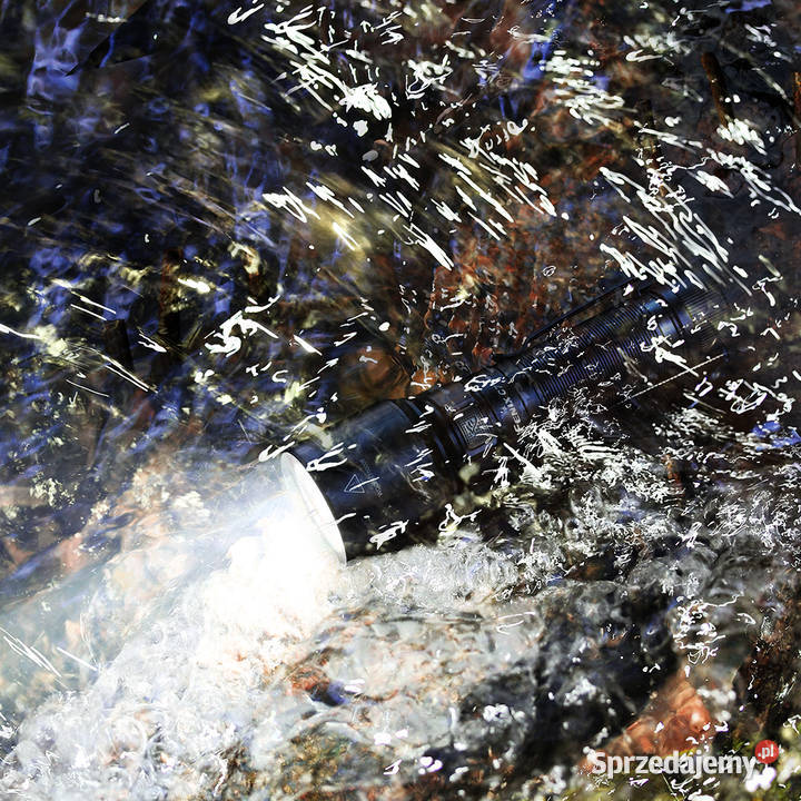 Latarka LED Fenix C7 czarna