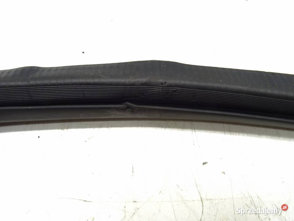 USZCZELKA DRZWI LEWA LEXUS RC SportowyCoupe