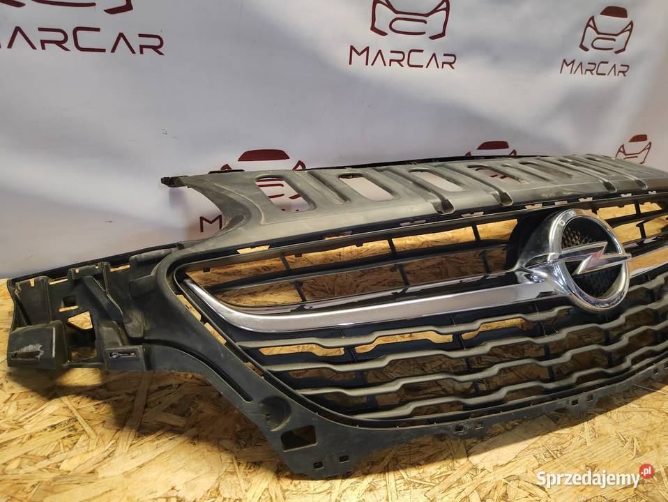 Grill Atrapa Opel Corsa E 39003576