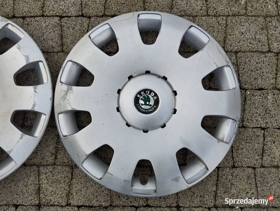 Kołpak Skoda 15 1U0601147G sztukę Kamieniec sprzedam