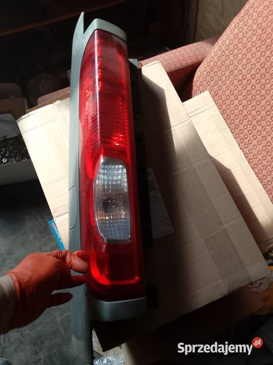 Lampa Trafic Vivaro lift Europa lewa Bieliny
