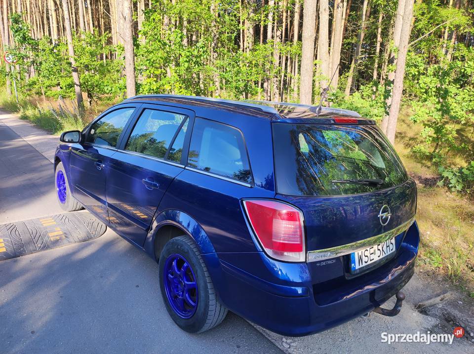 Astra H 16 benzyna 105 kombi stan alefelgi Astra Golub-Dobrzyń sprzedam