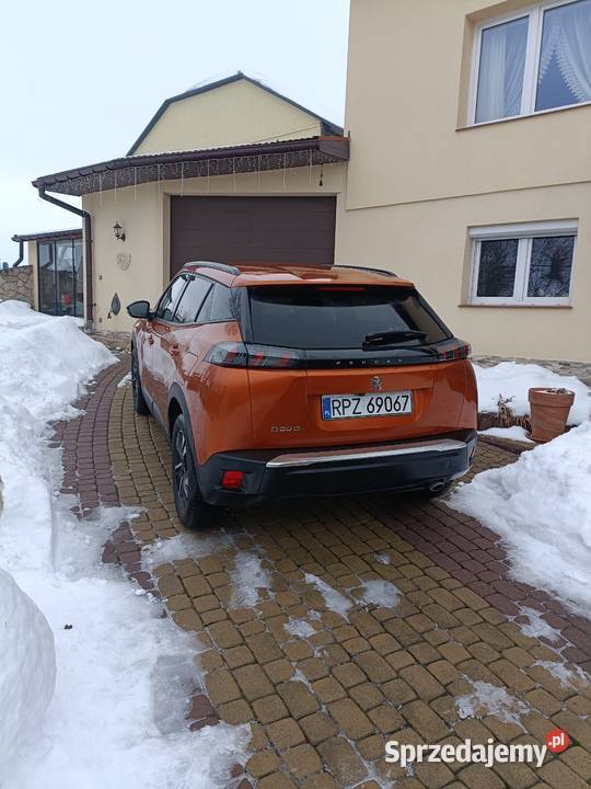 Peugeot 2008 II 15 HDI Allure EAT8 130 2022 r pomarańczowy