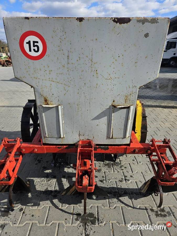 Sadzarka do ziemniaków automatyczna na dwa koła nieuszkodzony Stogniowice