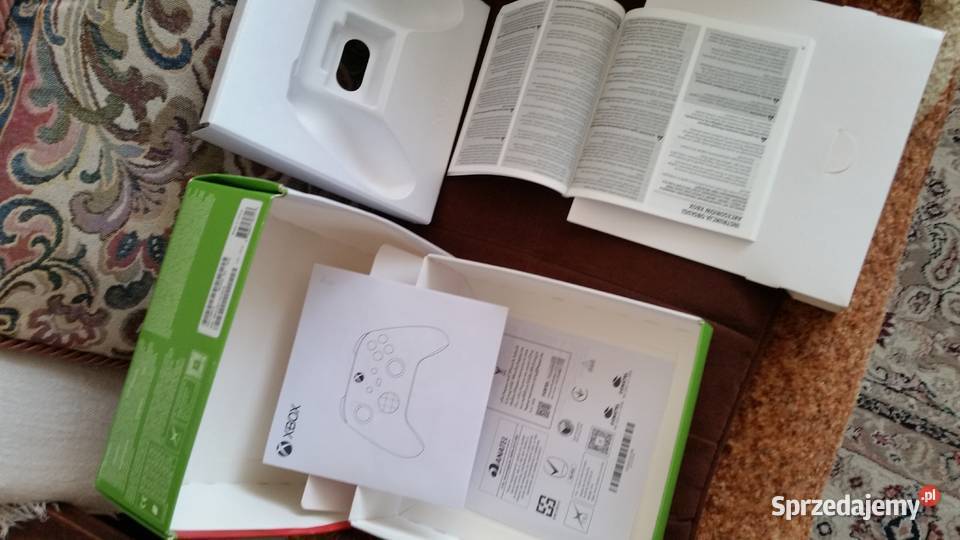 Pudelko i instrukcja XBOX Pulse Red do lubelskie